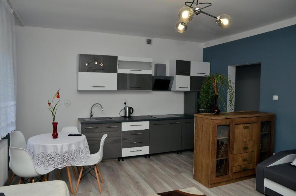 Gosciniec Zapiecek Hotell Stronie Śląskie Exteriör bild